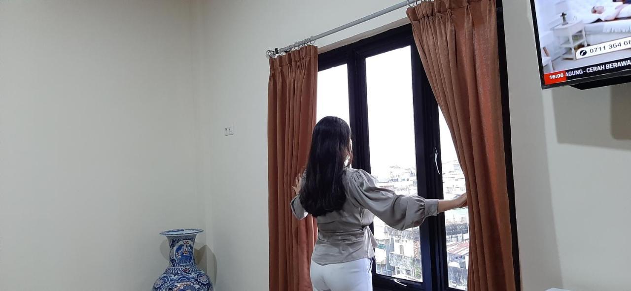 Hotel Sriwijaya 99 Палембанг Екстериор снимка